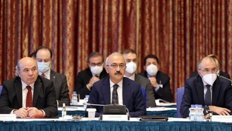 Bakan Elvan: Doğalgaz 100 liraya mal oluyor, 25 liraya veriyoruz