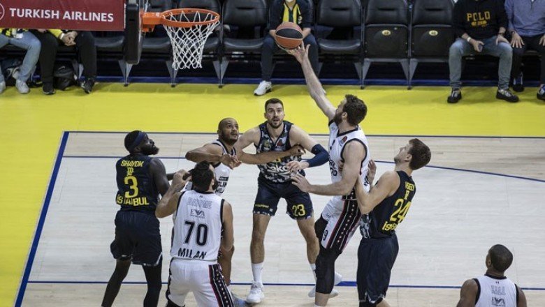 EuroLeague'de Fenerbahçe, Milan'a 25 sayı farkla yenildi