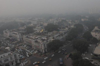 Hindistan’da hava kirliliği alarmı! Eğitime ara verdirdi