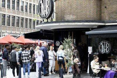 Hollanda yeniden kısmi kapanmaya gidiyor