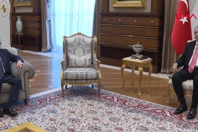 Karamollaoğlu 'koltuk krizi' ile ilgili konuştu: İstiskal edici değil