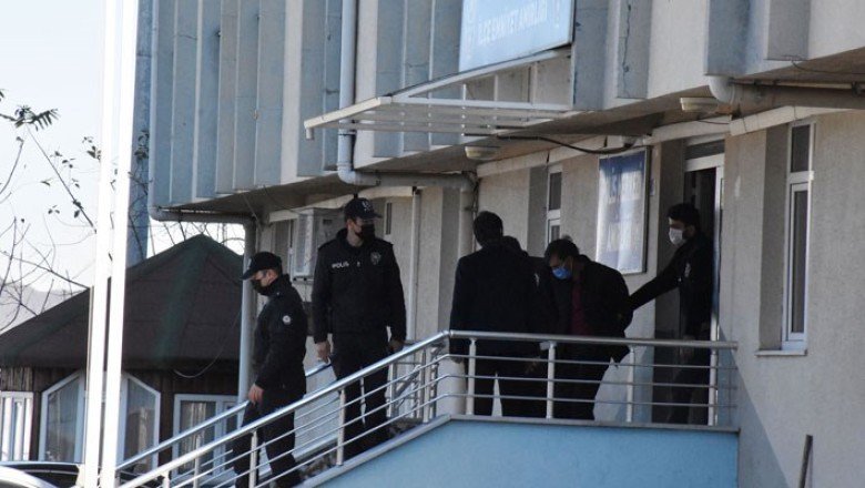 Kendisinden boşanmak isteyen kadını aracıyla çarparak öldüren erkek tutuklandı