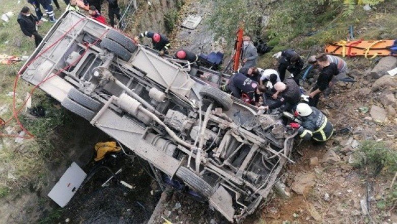 Kocaeli servis kazasında can kaybı 5’e yükseldi