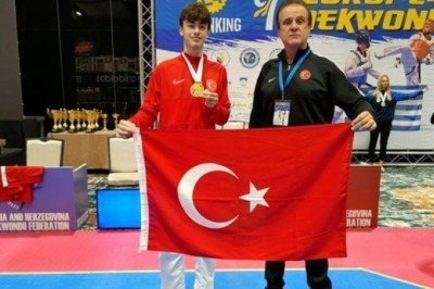 Yiğithan Kılıç, gençlerde Avrupa şampiyonu oldu