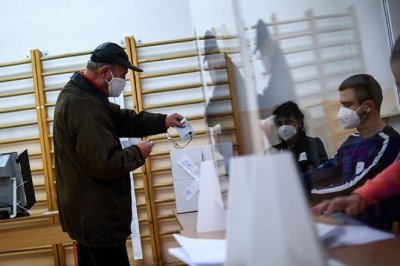Bulgaristan bir yıl içinde üçüncü kez sandık başında