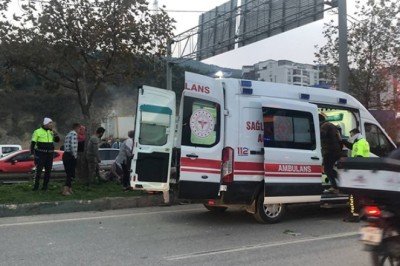 Bursa'da tarım işçilerini taşıyan minibüs devrildi: 13 yaralı
