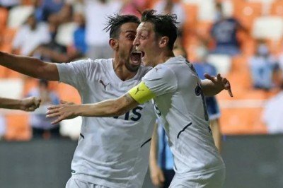 Fenerbahçe'de İrfan Can Kahveci krizi! Derbide oynayacak mı?