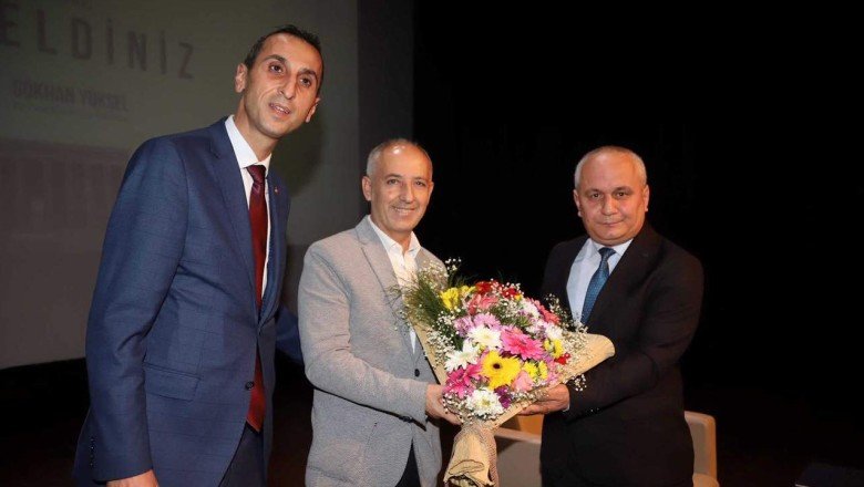 İlahiyatçı yazar Cemil Kılıç Kartal&amp;#039;da Atatürk&amp;#039;ün dine bakışını anlattı