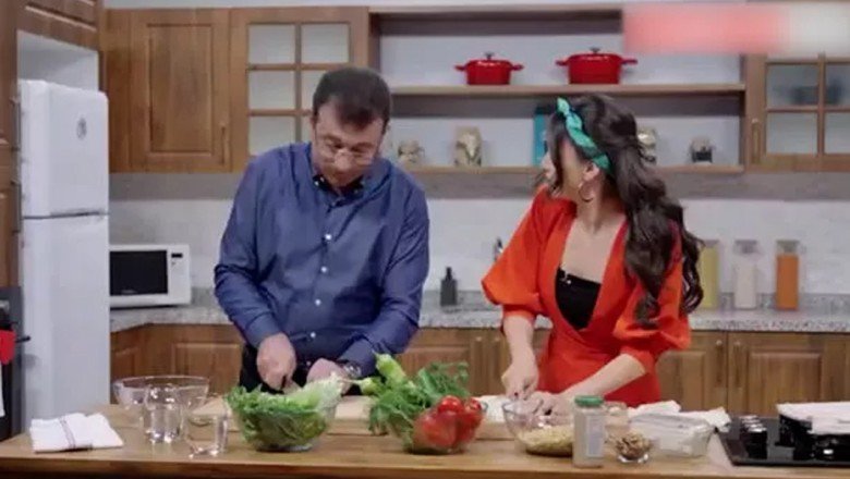 İmamoğlu&amp;#039;nun eski işi ünlü şarkıcıyı şaşırttı: &amp;#039;&amp;#039;Gerçekten mi?&amp;#039;&amp;#039;