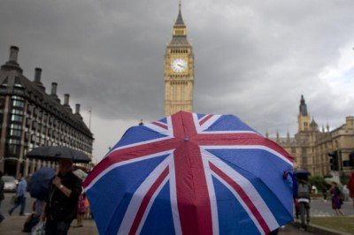 İngiltere'de terör tehdit seviyesi ciddiye yükseltildi