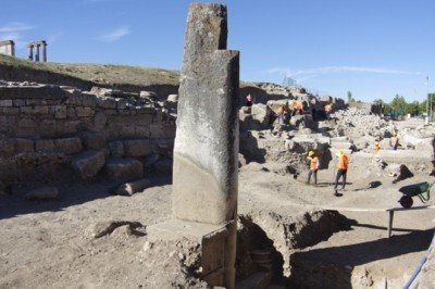 Kütahya'da yıllarca türbe sanılan yer arkeolojik kazı sonrası boş çıktı