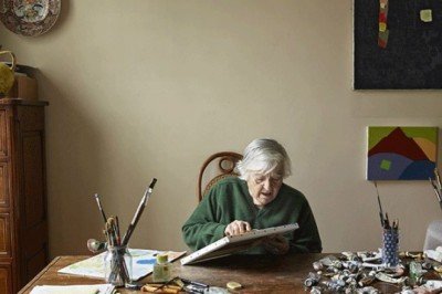 Sanatçı Etel Adnan hayatını kaybetti