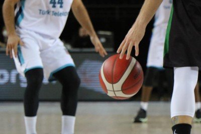 Türk Telekom Lokomotiv Kuban'ı ağırlayacak