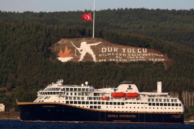 Dünyanın en büyük batarya kapasitesine sahip yolcu gemisi Yalova'dan yola çıktı