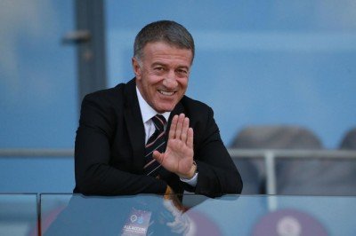 Şampiyonluk yolunda Ahmet Ağaoğlu'na rakip yok