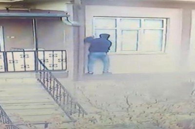 Tarzan gibi tırmanan hırsız tutuklandı