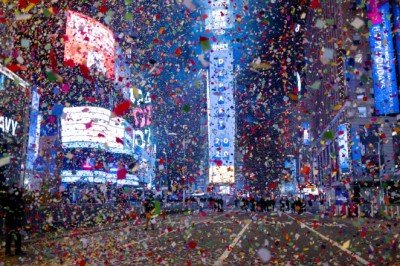 ABD'de koronavirüs: Times Meydanındaki yılbaşı kutlamalarına aşı yaptıranlar katılabilecek