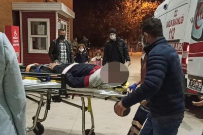 Baca temizlerken çatıdan düşen genç ağır yaralandı