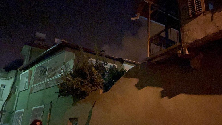 Hatay'da bir evde çıkan yangın iki eve daha sıçradı