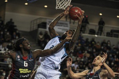 Türk Telekom evinde kazandı