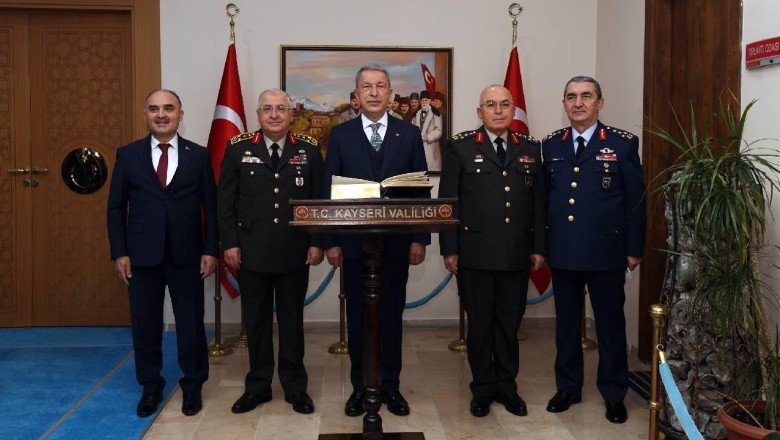 Bakan Akar'dan Kayseri Valiliğine ziyaret