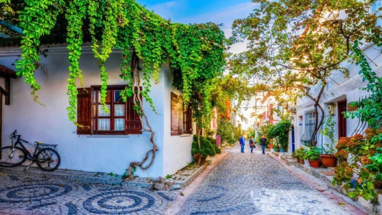 Bozcaada Nerede, Nasıl Gidilir? Bozcaada Gezilecek Yerler Nelerdir?