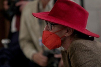 Hollandalı gazeteci Yunanistan'dan ayrılma kararı aldı