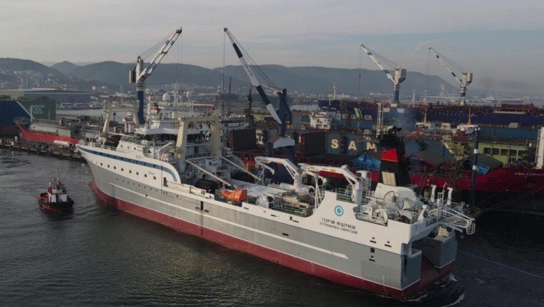 Rusya'nın balıkçı gemisi Yalova'dan