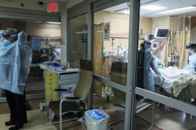 ABD'de koronavirüsten ölenlerin sayısı 768 bin 703e çıktı