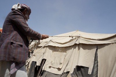 BM: Yemen Hudeyde'de 4 günde binden fazla aile yerinden oldu