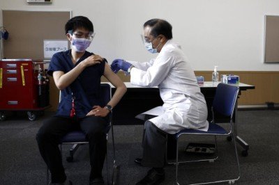 Çift doz aşılamada G7 ülkeleri arasında Japonya ilk sırada