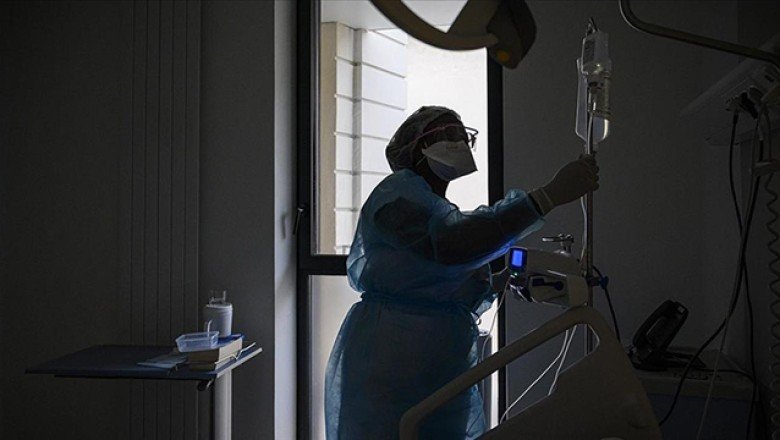 Fransa'da son 24 saatte 20 bin 366 vaka