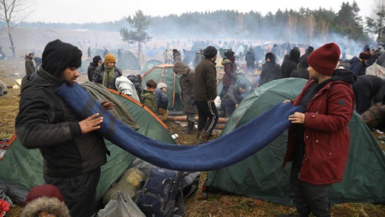 Göçmenler BelarusPolonya sınırındaki kampı terk etti
