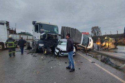 Kocaeli'de zincirleme kaza