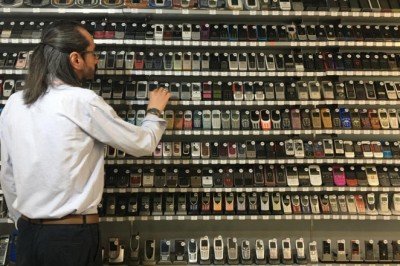 2 bin 779 telefonlu koleksiyoner Guinness'e göz kırptı