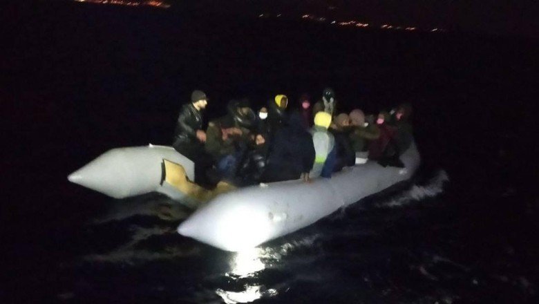 Ege'de göçmen hareketliliği: 68 göçmen kurtarıldı