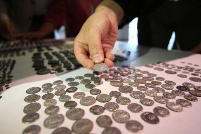 Ele geçirilen 8 bin tarihi eser koruma altına alındı