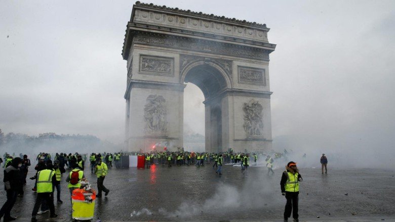 Fransa'da sarı yelekliler eyleminin 3'üncü yılı: Meydanlarda hazırlık