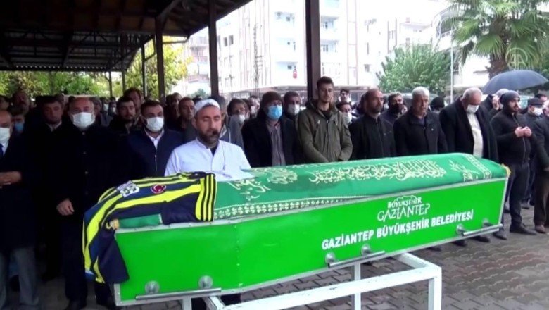 Halı sahada kalp krizi geçiren kişi hayatını kaybetti