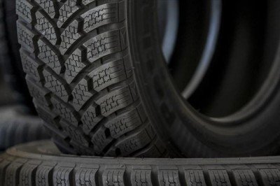 1 Aralık'ta başlıyor: Lastikçilerde değişim yoğunluğu yaşanıyor