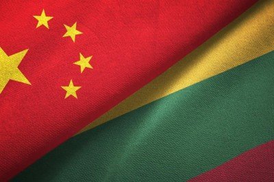 Çin Litvanya ile diplomatik ilişkilerinin seviyesini düşürdü