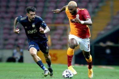 Derbide golsüz beraberlik ön plana çıkıyor