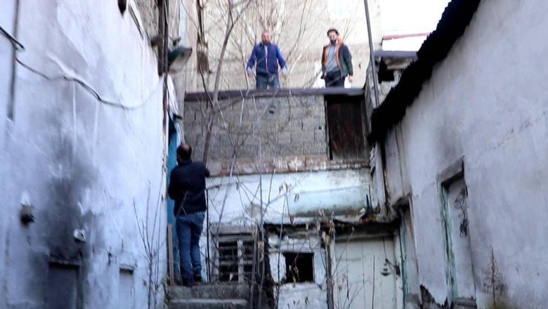 Erzurumda polis çatılarda hırsız aradı