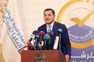 Libya'da Dibeybe başkanlık için aday oldu