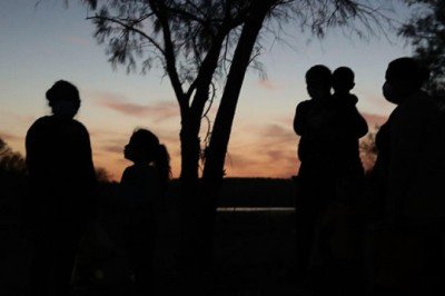 Meksika'da durdurulan tırdan 600 göçmen çıktı