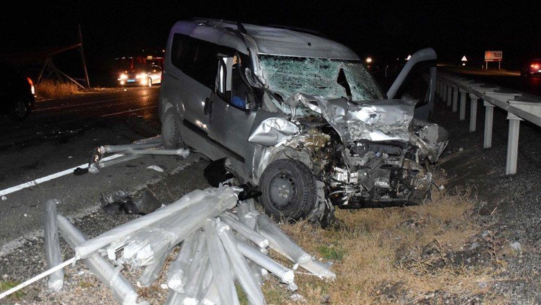 Tıra çarpan araç metrelerce takla attı: 1 ölü, 1 ağır yaralı