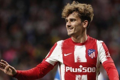 UEFA, Antoine Griezmann'ın 2 maçlık cezasını 1'e indirdi