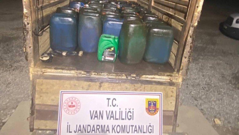 Vanda 2 bin 800 litre kaçak motorin ele geçirildi