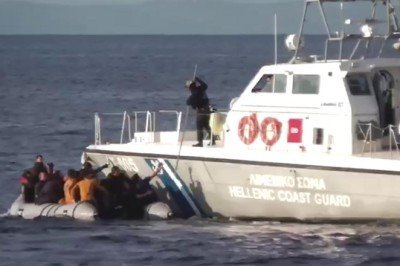 Yunanistan'dan göçmenlere insanlık dışı uygulama
