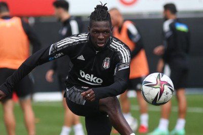 Beşiktaş'ta Fabrice Nsakala kadro dışı bırakıldı